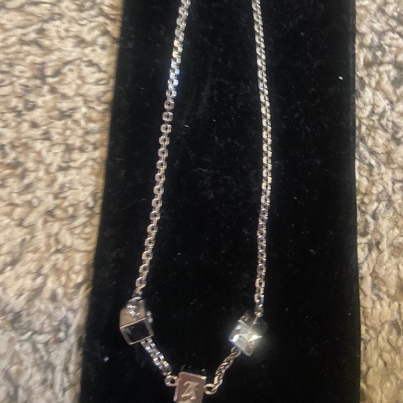 LV Gamble necklace - Picture 13 of 13